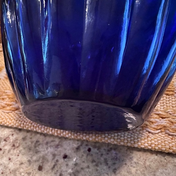 Pilgrim Glass Vase - Picture 3 of 12